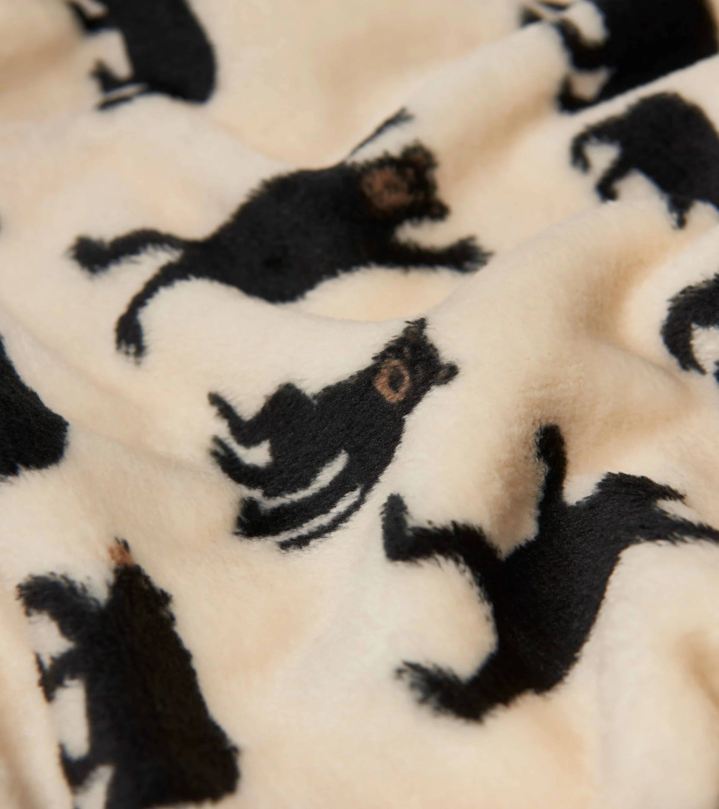 Black Bears Fleece Blanket - Image 3