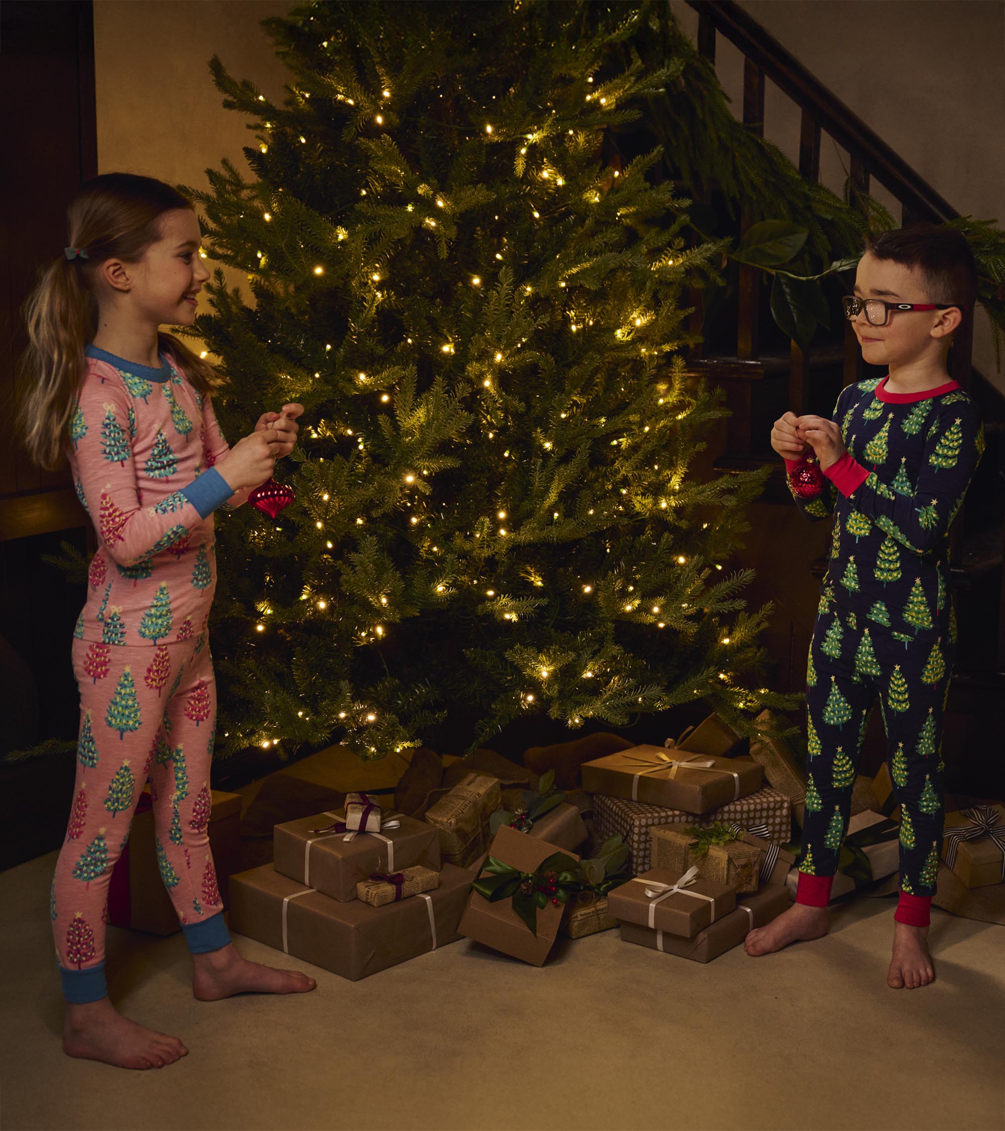 Girls Pink Bottle Brush Trees Glow in the Dark Cotton Pajama Set - Image 6
